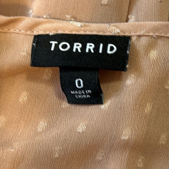 Torrid 0 Blush Pink Women’s U.S. 12 Textured Keyhole with Tie Long Sleeve Blouse - Picture 6 of 7